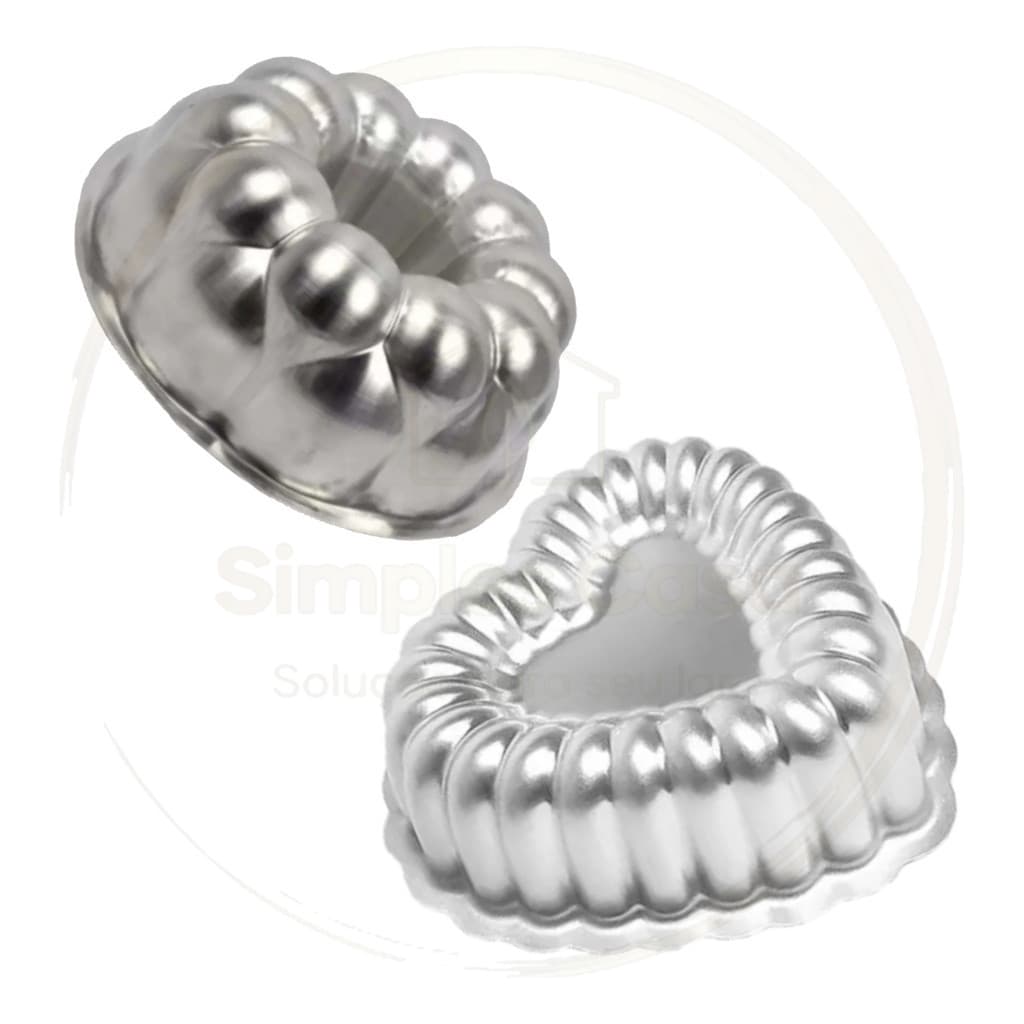 Kit 2x Formas De Bolo Torta Pudim Suíça 4 + Coração Gomada G