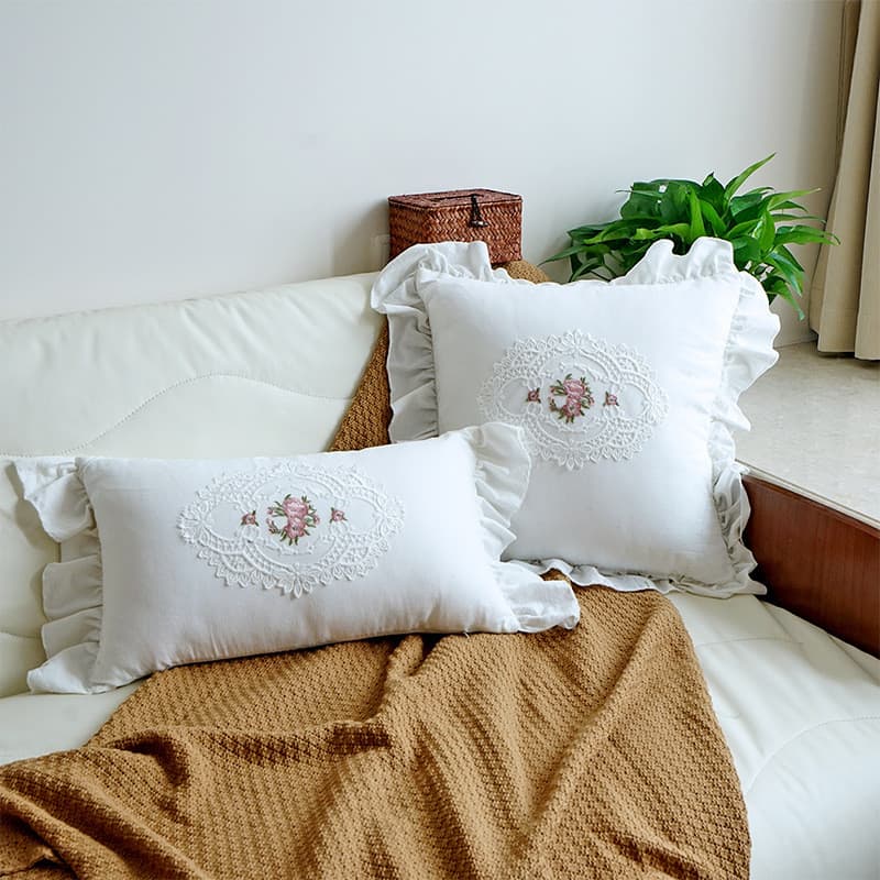 Capa de Almofada Bordada Francesa com Renda e Babados Luxo para Cama Sofá Quarto Branca 45x45/30x50