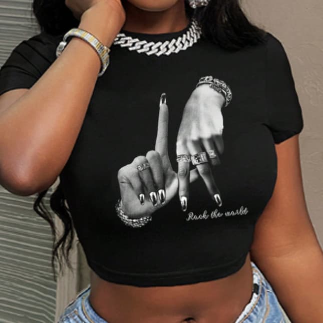 Blusa Cropped Feminino Mãos Divas Moda Gringa Burguesa Casual Caimento Impecavel