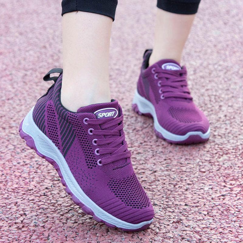 Primavera novo estilo velho pequim sapatos de pano feminino antiderrapante sola macia idosos sapatos de caminhada leve m
