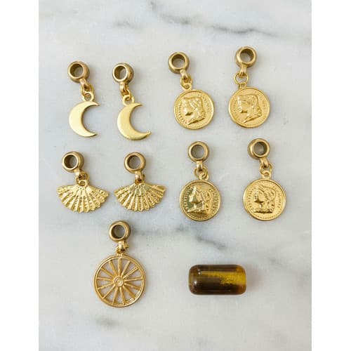 Kit 9 Pingentes + Firma Guia De Ciganas Umbanda Dourado