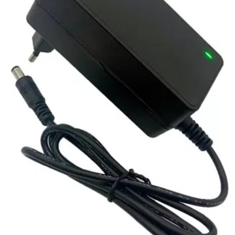 Fonte de Alimentação 12V 10A 120W | Bivolt | Plug P4 Macho Premium