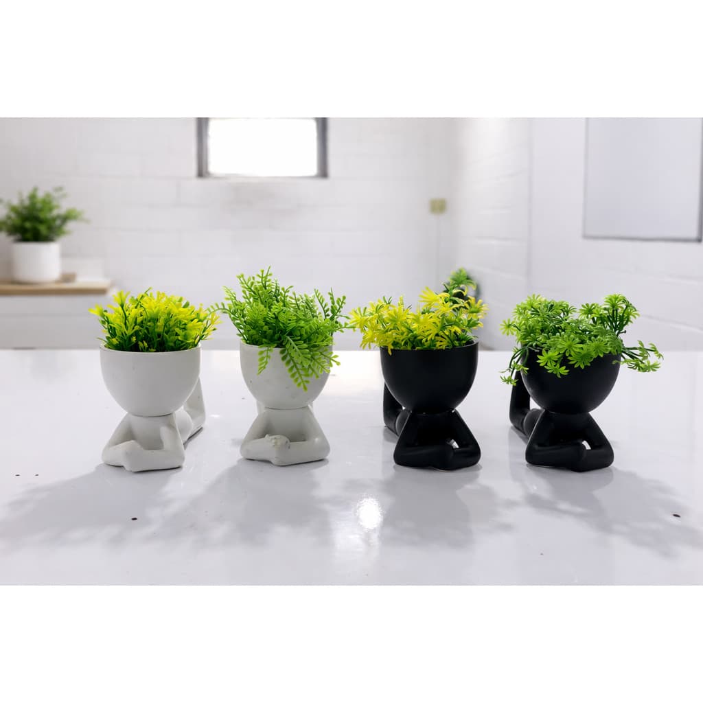 Vaso Decorativo Boneco Moderno Com Planta Artificial Para Decoração
