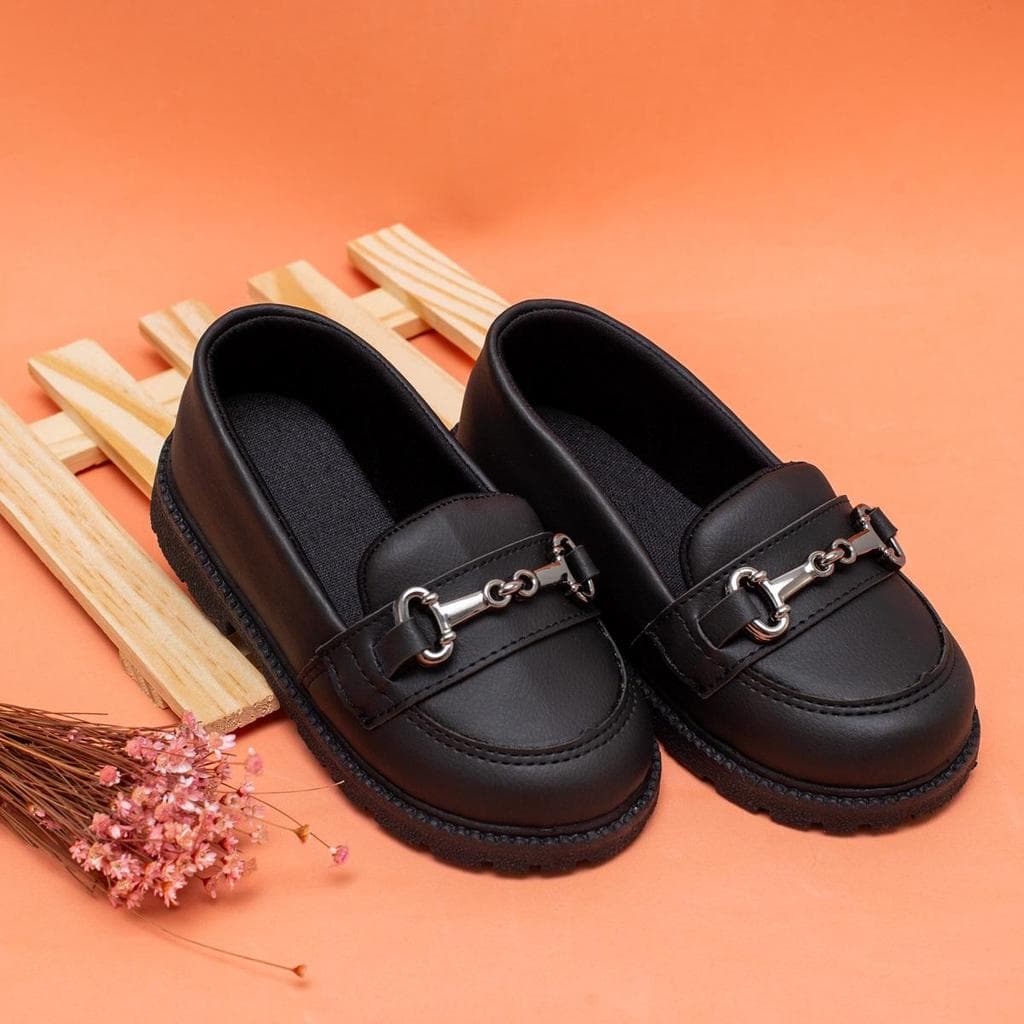 Sapatilha Mocassim Loafer Infantil Menina Enfeite Onix Sola Tratorada Antiderrapante Feminino