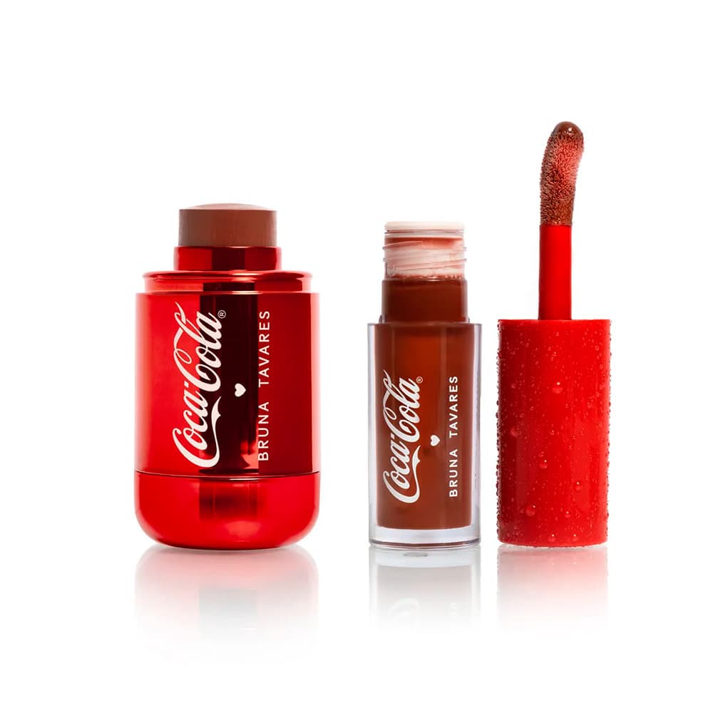 Kit Blush Stick Drink Please + Lip Gloss BT Coca-Cola - Bruna Tavares