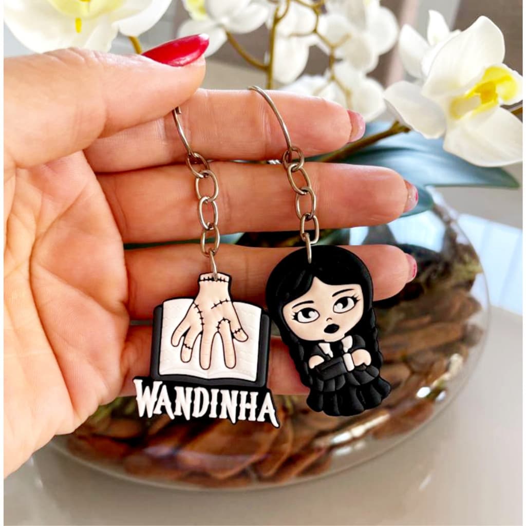 Chaveiro Emborrachado Wandinha kit 10/50 Unidades Festas Temáticas aniversário Lembrancinha