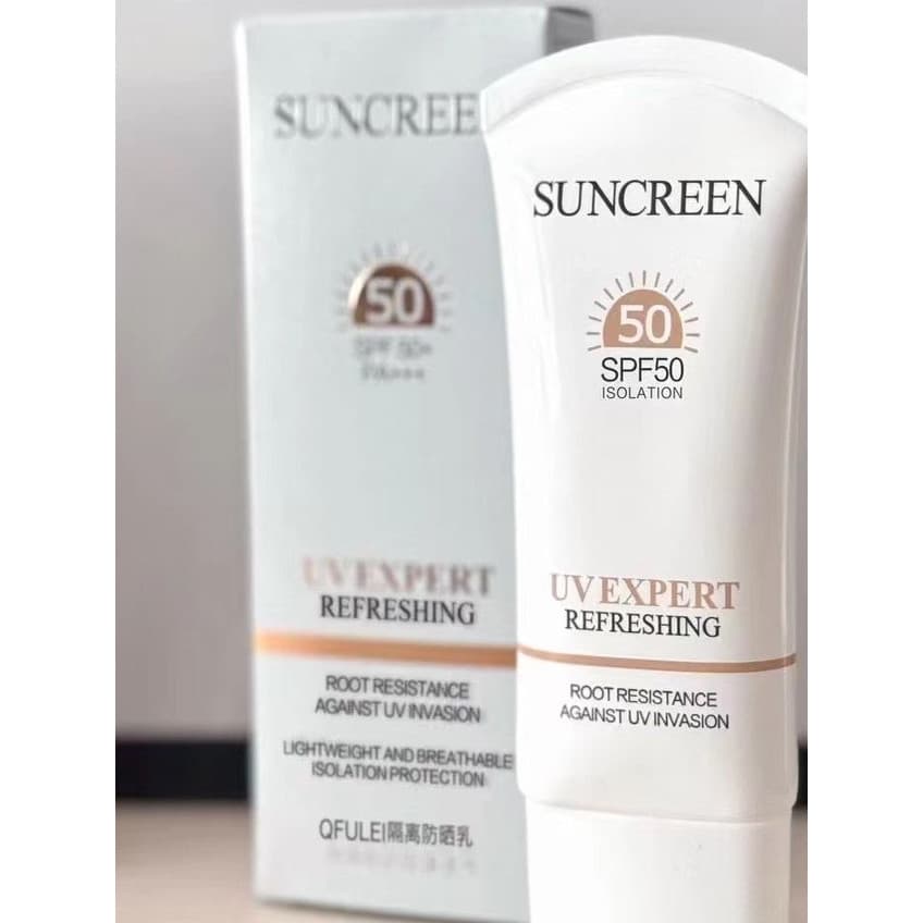 Tubo branco pequeno rejuvenescedor de água tubo de platina protetor solar de alta potência SPF50 + PA + + + corretivo An
