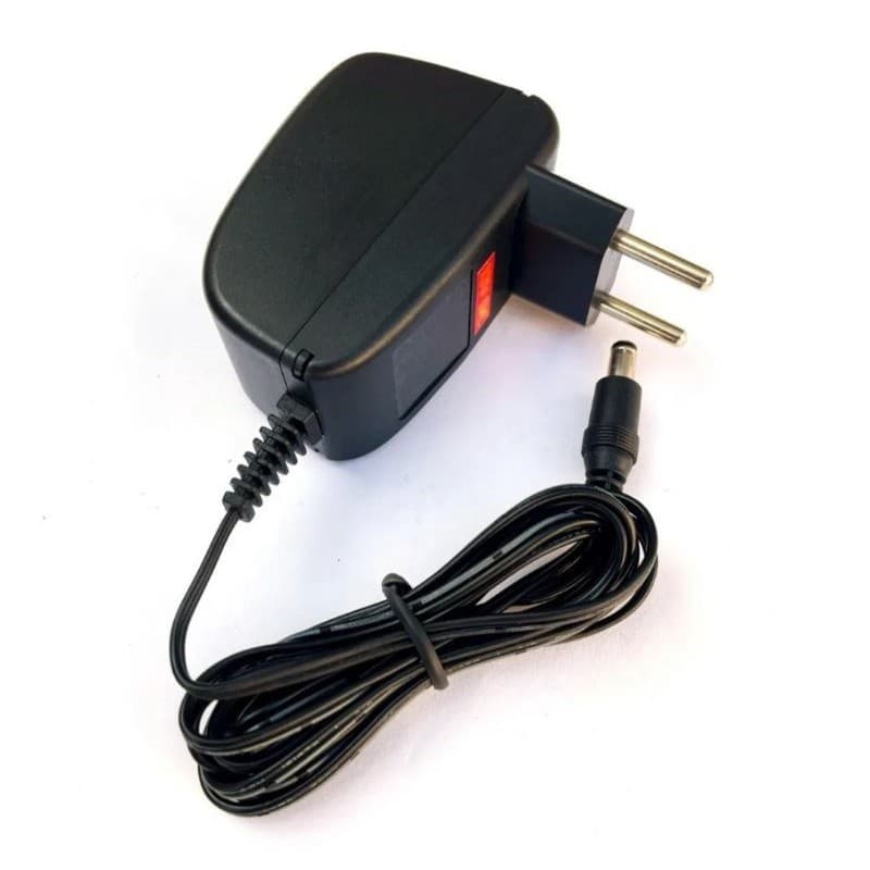 Fonte Para Pedal Multi Efeitos T-Rex 12v 2.5a BIVOLT