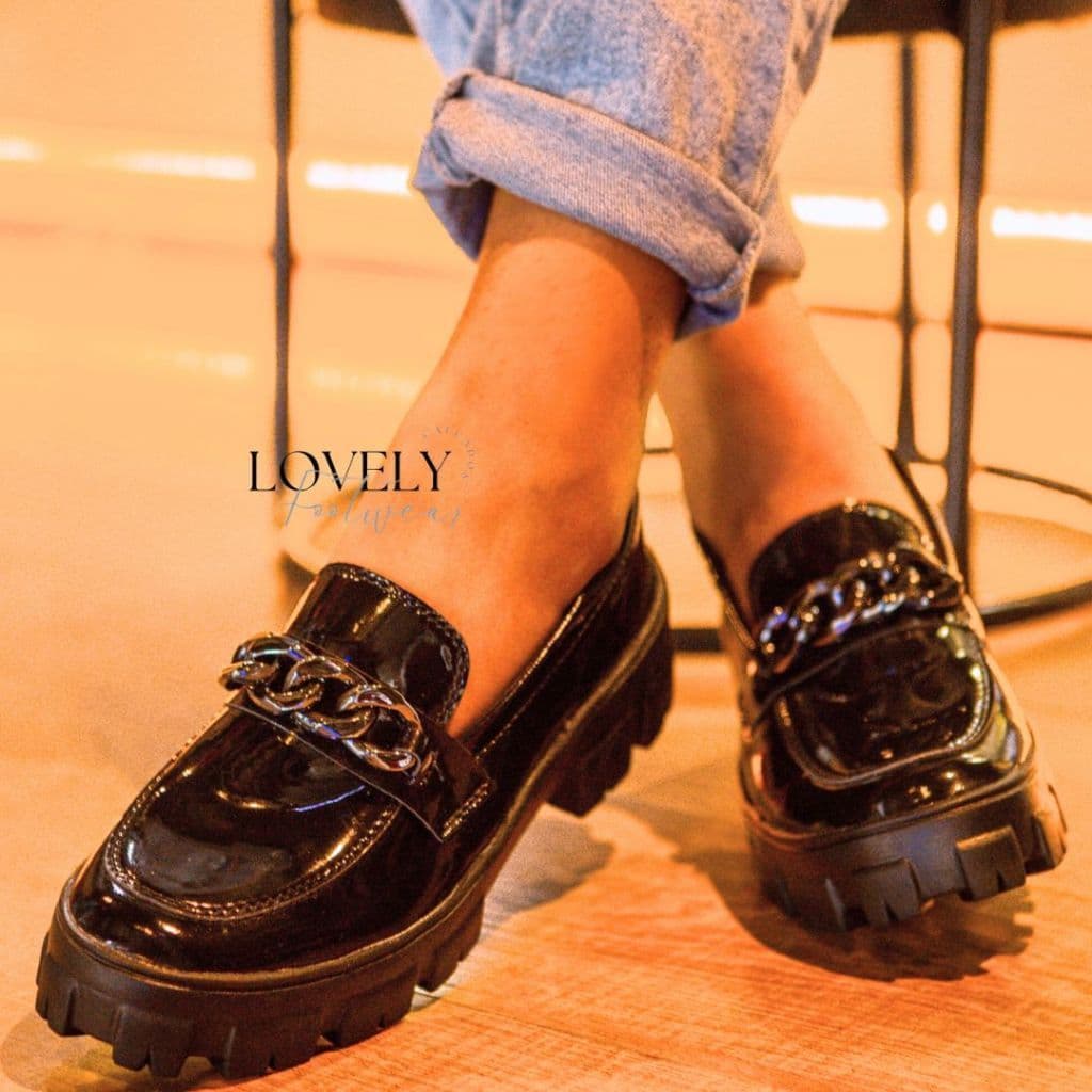 Mocassim Tratorado Feminino Corrente Preto Confortável