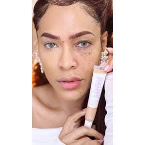 Skin Tint Ruby Kisses - Base Fluida Hidratante Efeito Natural