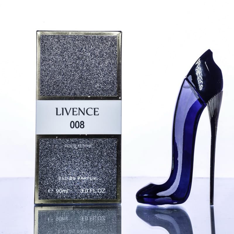 Perfume Feminino  Aroma Inesquecivel 008 presente