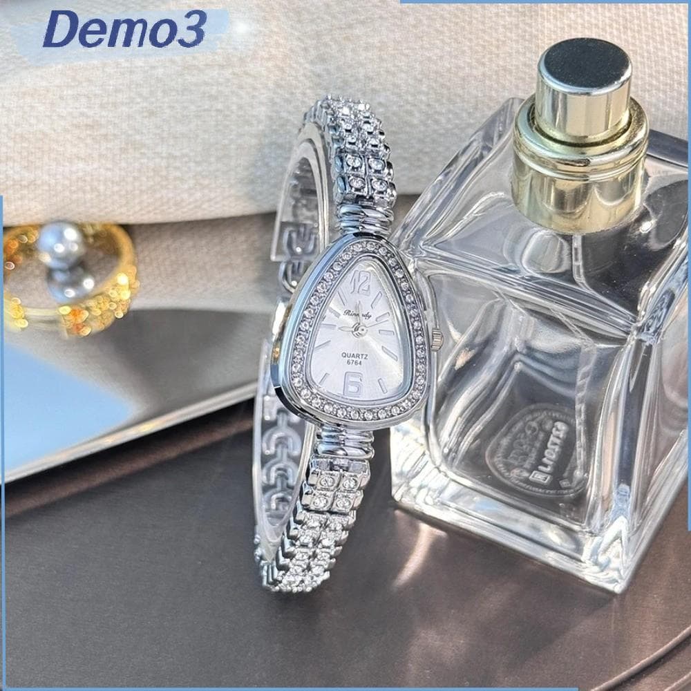 Moda Feminina Relógios Triângulo Diamante Incrustado Estilo Europeu E Americano De Quartzo