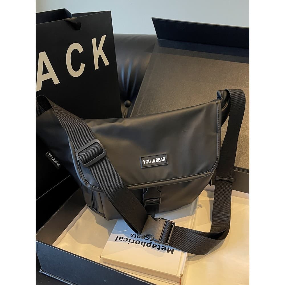 2024 novo estilo All-Match estudante ferramentas saco do mensageiro simples bolsa de ombro masculina japonês Casual saco