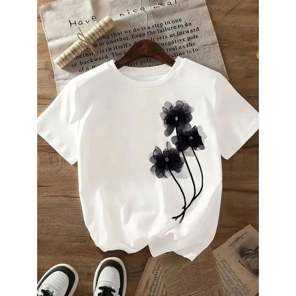 Blusa Feminina de Algodão Flores Pretas Lançamento Moda Blogueira
