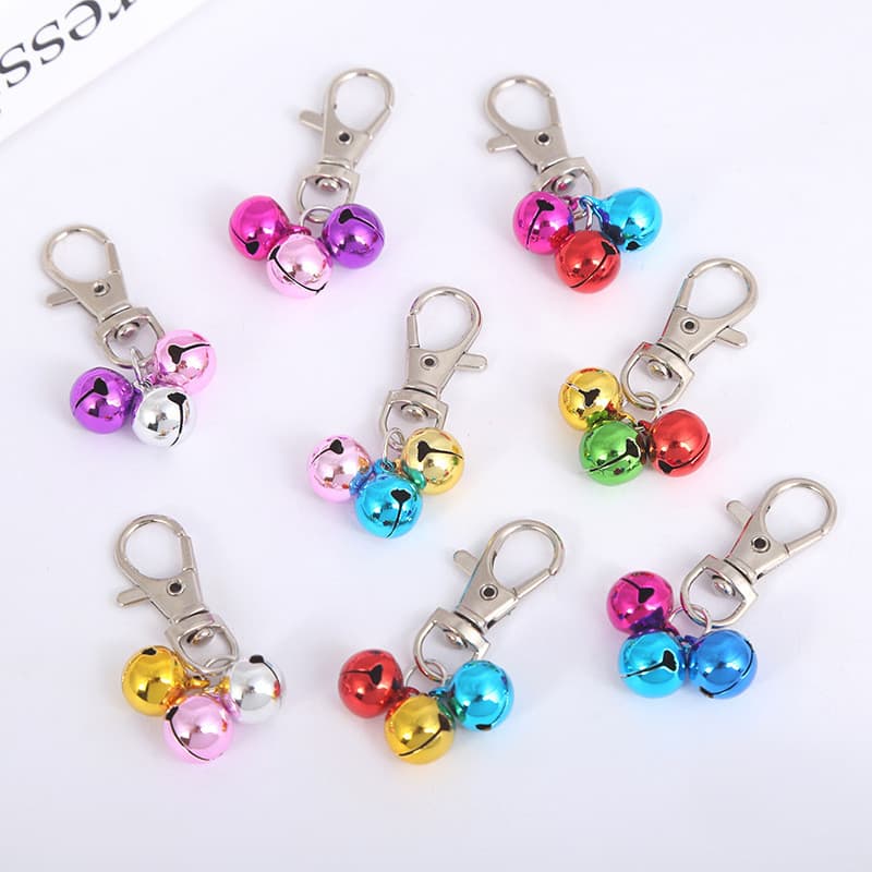 Novo estilo suprimentos para cães 3PC colorido decoração de natal pingente sino de cobre Pet pequeno sino acessórios for