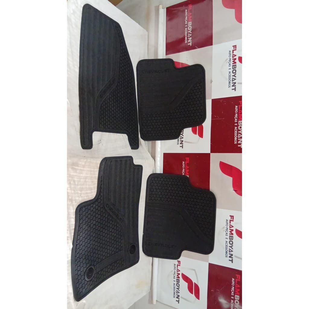 JOGO DE TAPETE PVC CHEVROLET SPIN 13/25 NOVO ORIGINAL