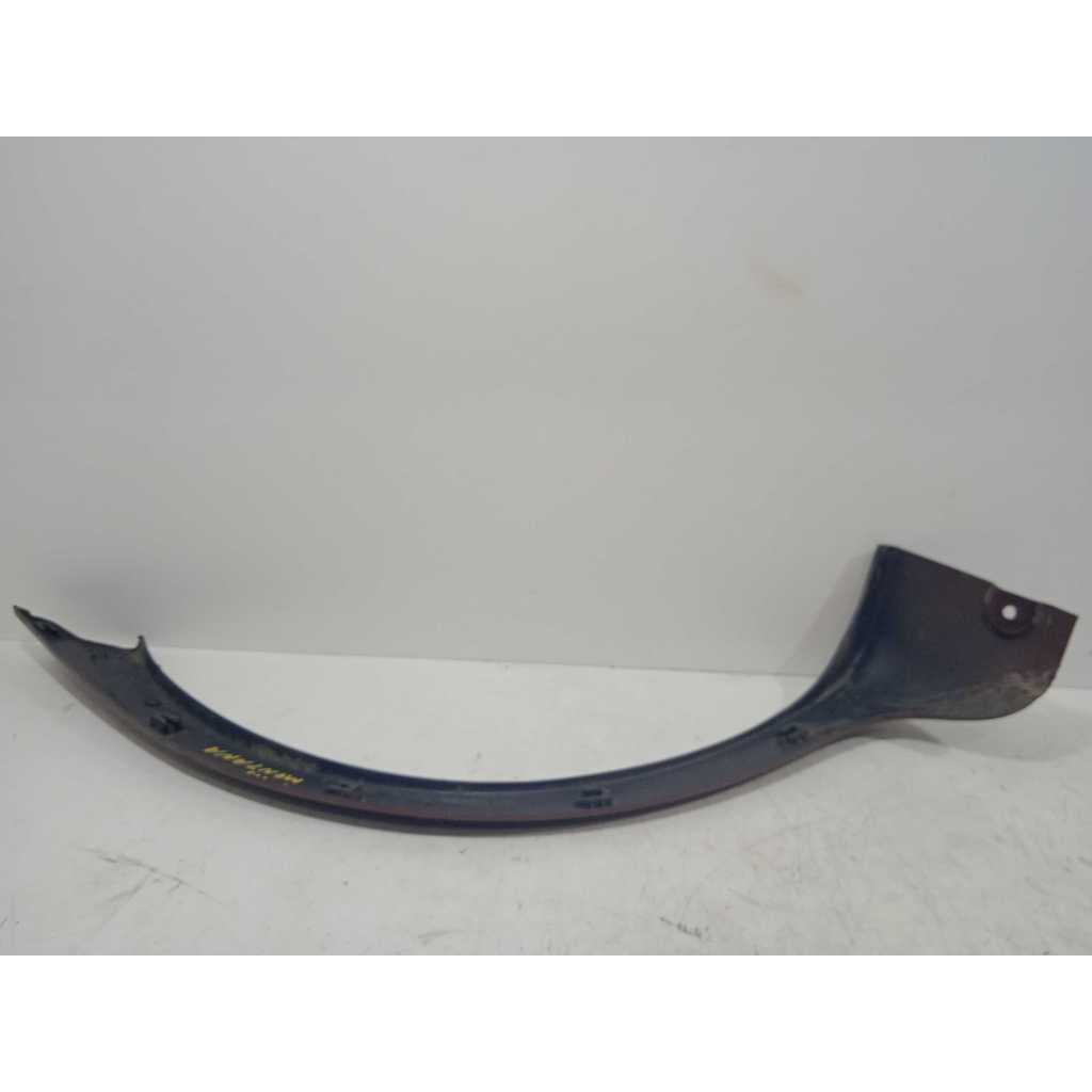 Moldura Do Paralama Traseiro L/direito Corsa 0093396136 Orig Vinho