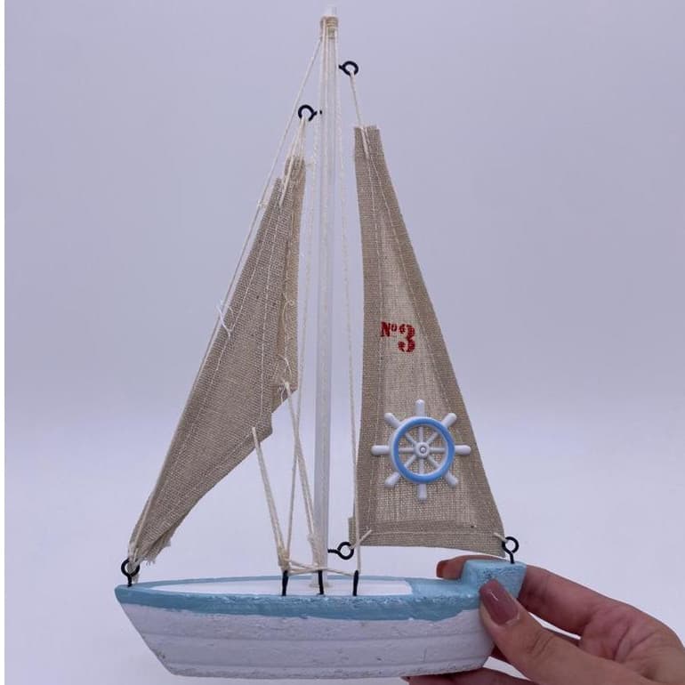 ENFEITE DECORATIVO BARCO A VELA NÁUTICO 24CM