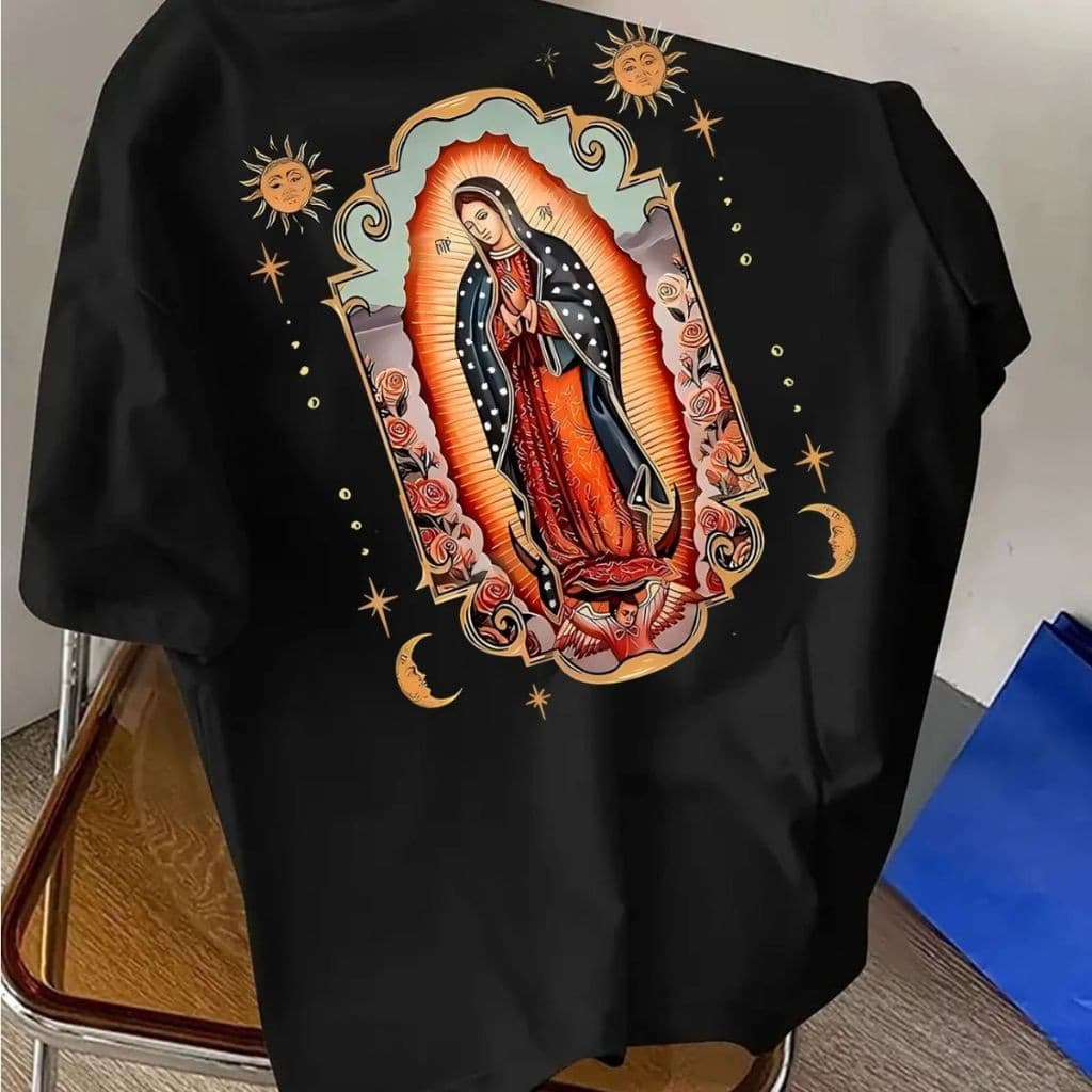 Camiseta Preta Unissex, Estampa de Virgem de Guadalupe com Rosas, Estilo Streetwear