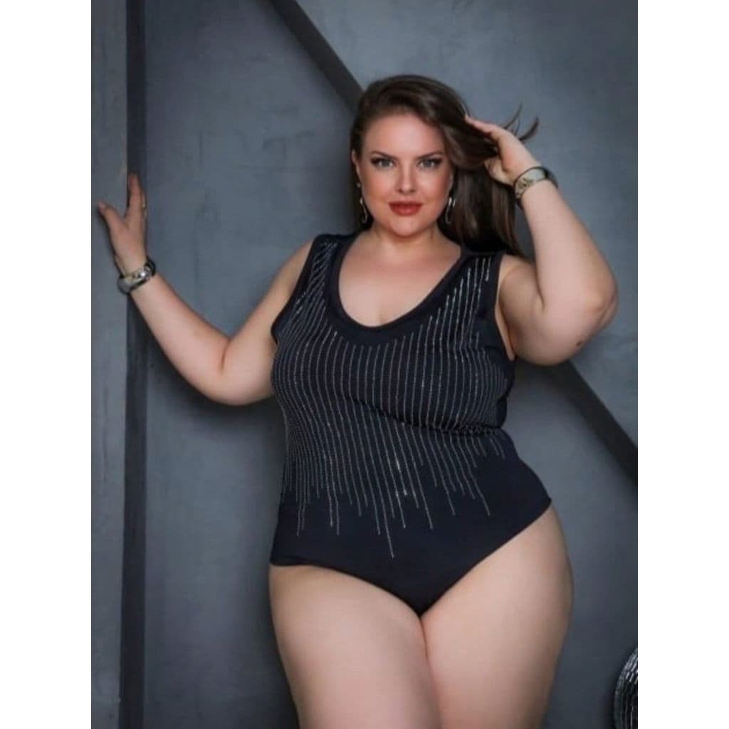 Body Plus Size Alças Largas Listras Strass Pedraria