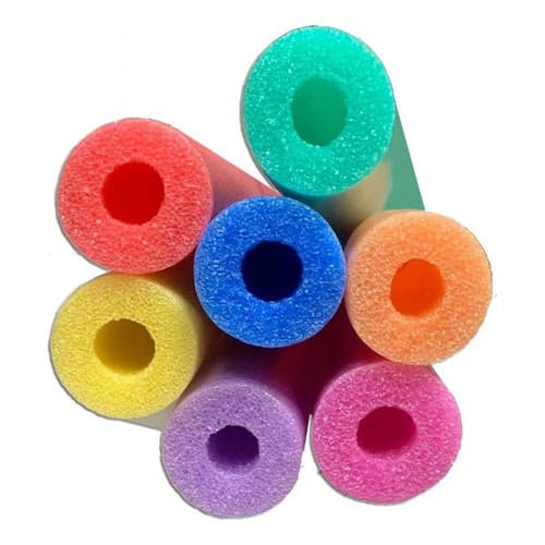 Kit com 7 Boias Flutuador Macarrão Espaguete para Piscina Com furo 7 Cores Arco-iris Multicolorido Hidroginástica
