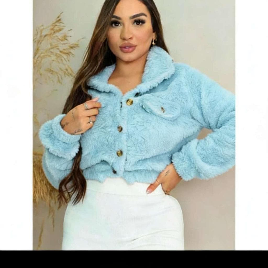 Casaco Feminino Teddy Curta Carneiro Com Botão inverno tamanho p