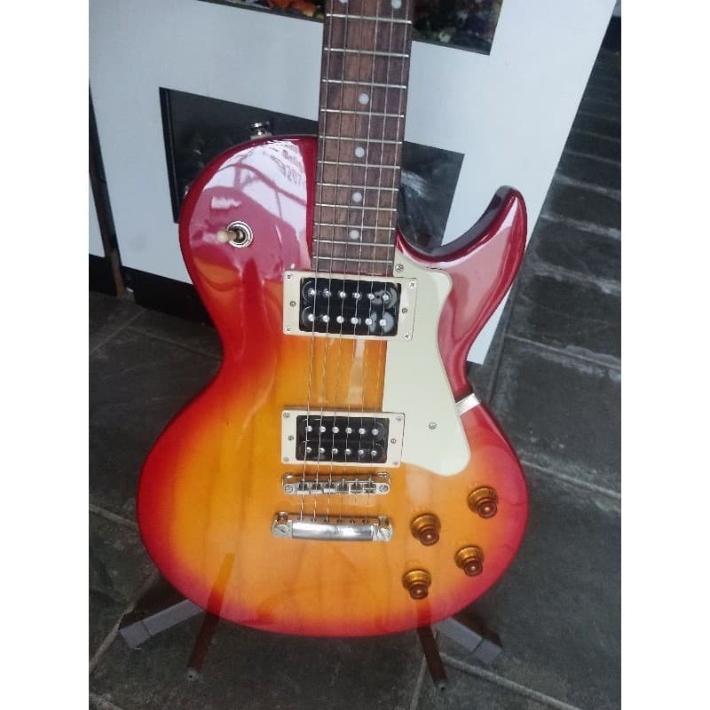 Guitarra Cort modelo LesPaul Classic Rock