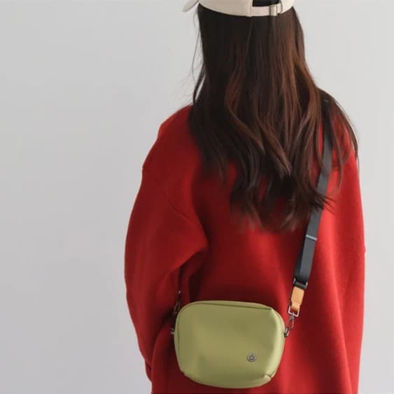 [Estoque Pronto] Design De Nicho Japonês Bolsa De Peito À Prova D'água Textura Função Fosca Diagonal Moda Ombro De Alta