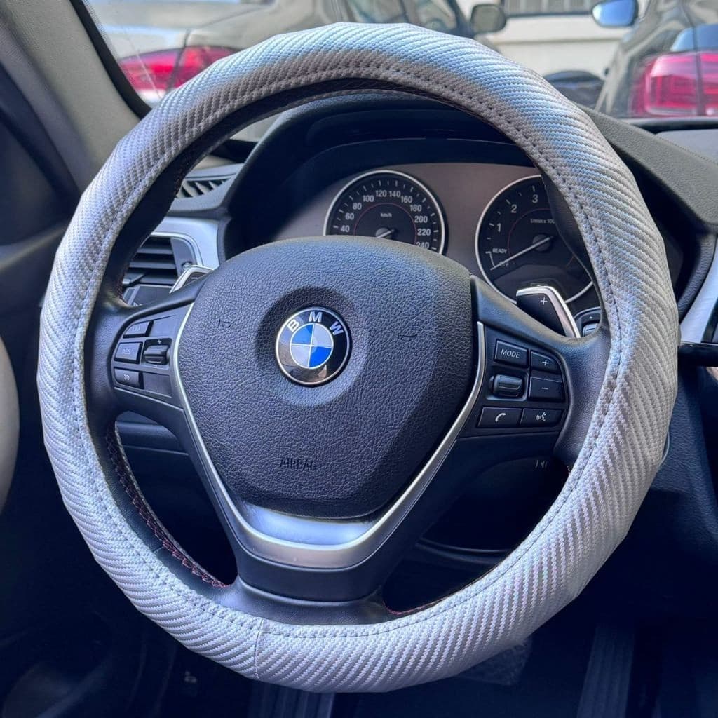 Capa Para Volante De Carro Antiderrapante Fibra de Carbono Universal 38cm Diversos Modelos lulu
