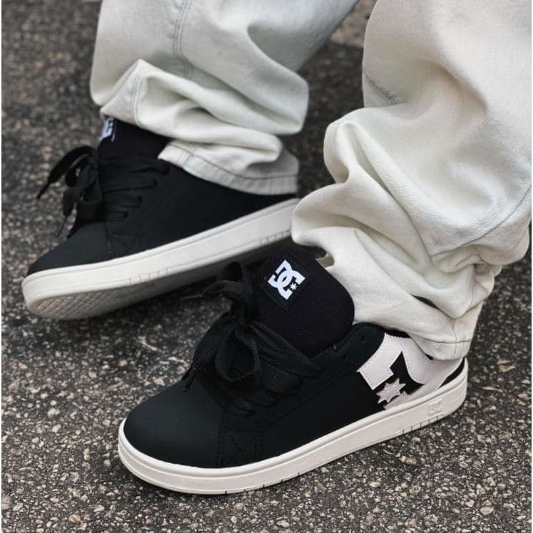 Lançamento Tênis DC Shoes Court Graffik TX Preto/Branco street