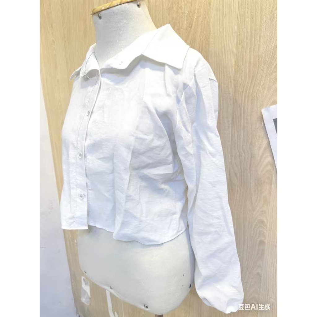 Camisa de Botões com Corte Moderno
