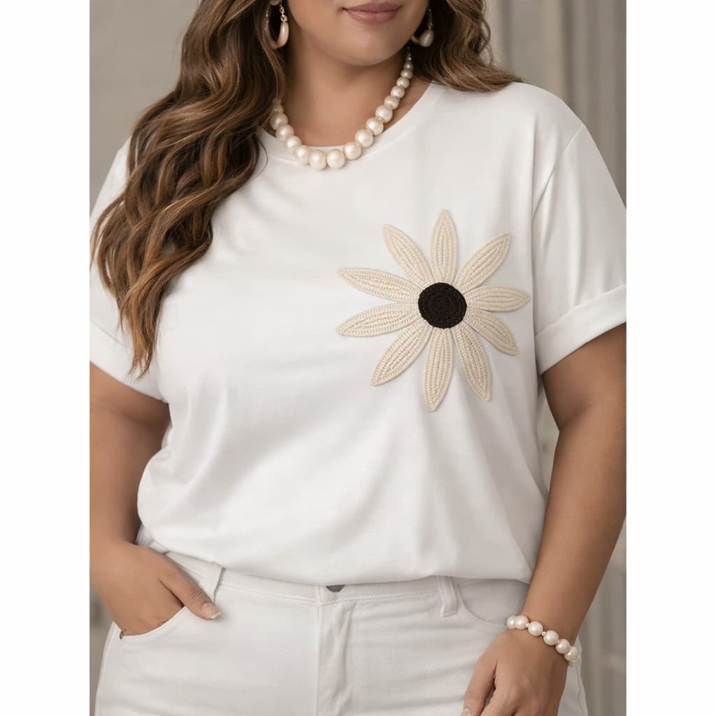 Camiseta Plus Size Feminina Margarida Estampa Moderna Roupa Confortável Tamanho Grande Algodão Premium Casual Dia a Dia