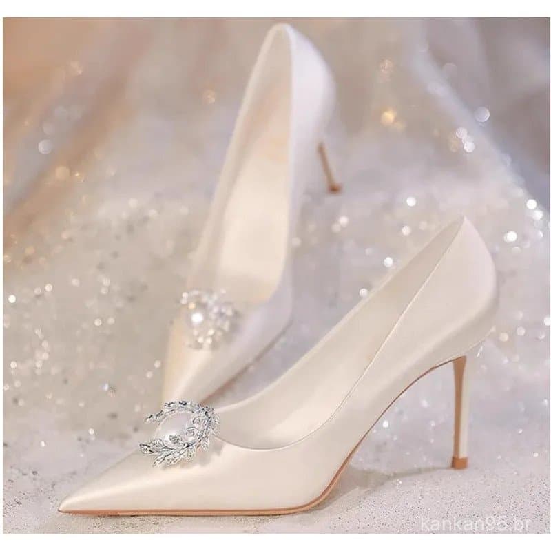 2026 Novos Sapatos de Casamento Elegantes de Designer Sapatos de Noiva Brancos com Strass Saltos Altos Sapatos de Trabal