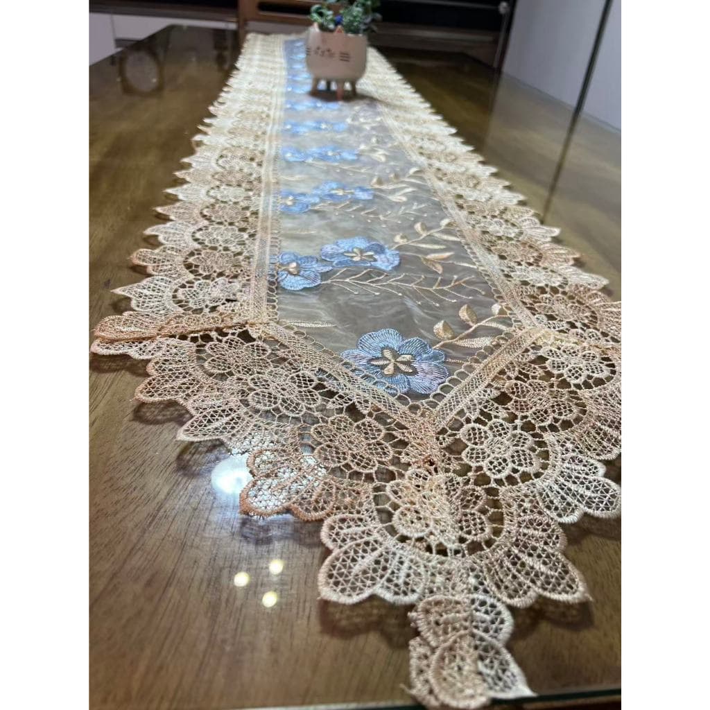 Caminho De Mesa Bordado Gripir Trilho Renda Croche Cores e Tamanhos Variados