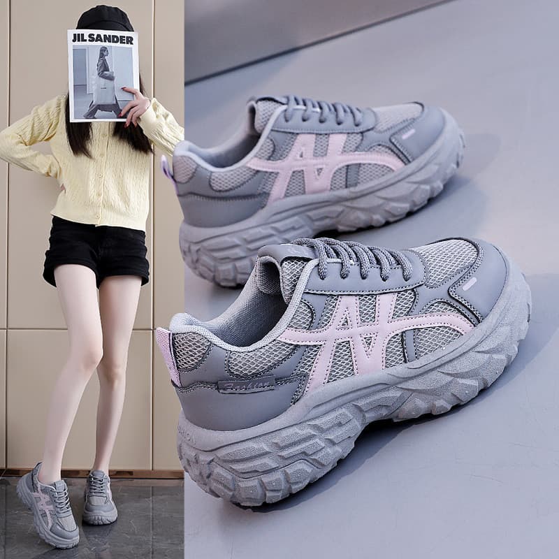 2026 primavera novo estilo papai sapatos femininos de sola grossa All-Match aumentando Casual mostrando pés pequenos res