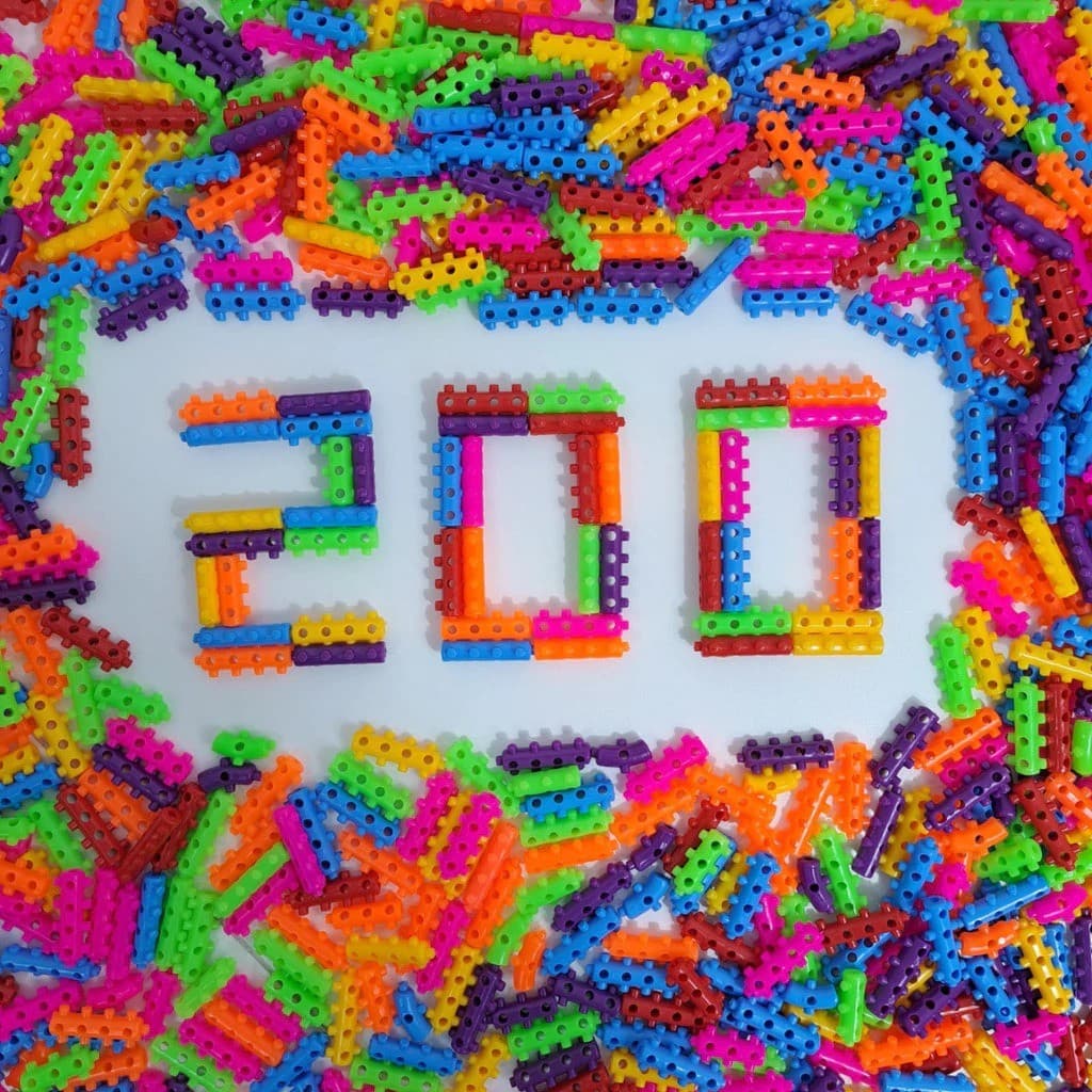 Blocos de Montar Pinos Encantados 200 Pçs Brinquedo Infantil