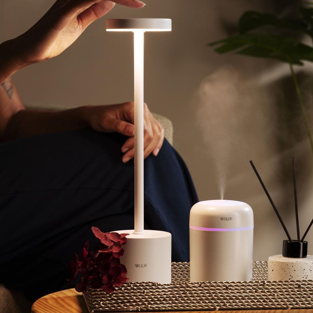 Luminária de Mesa Led 3 Tons Usb Wolff Cosmos Branca