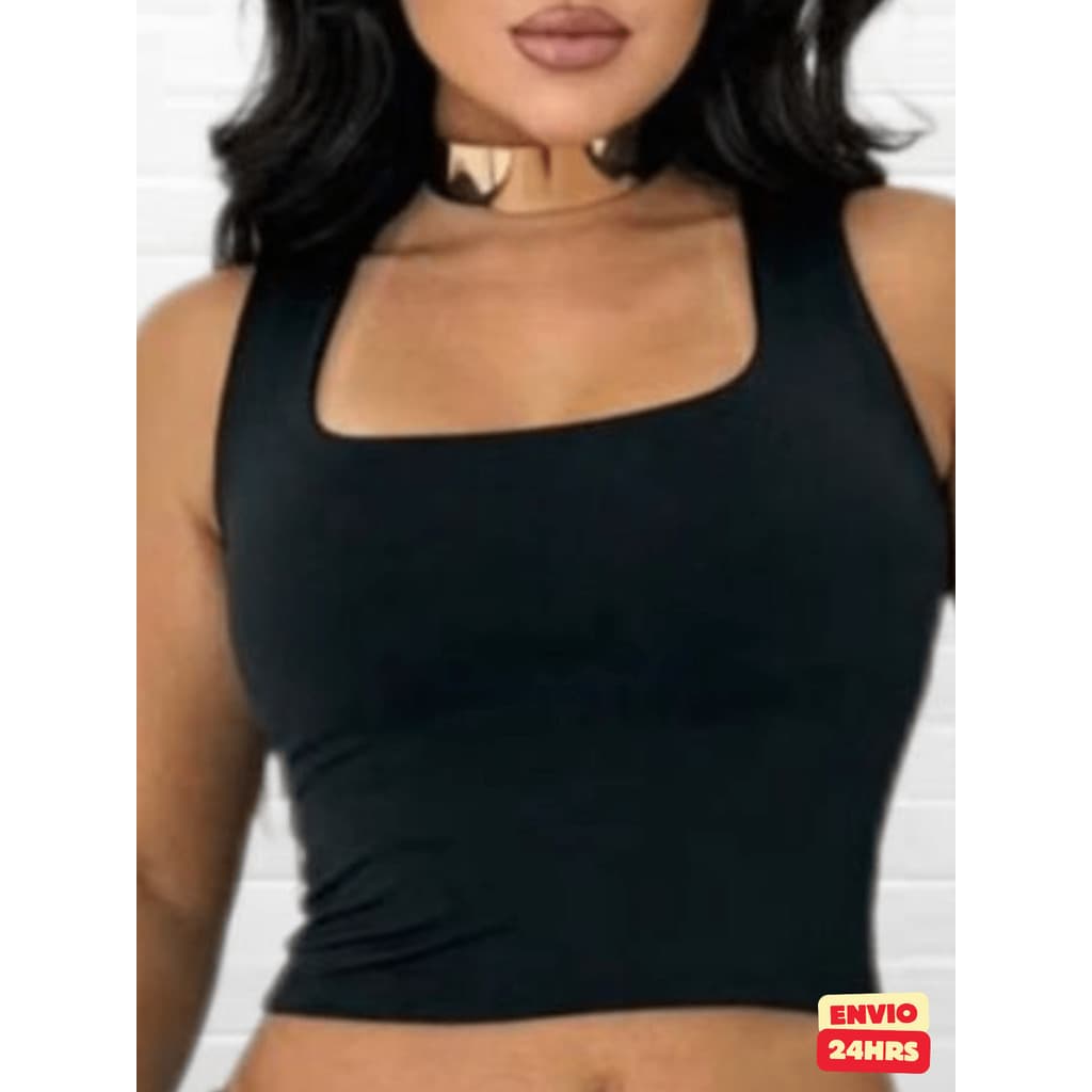Cropped feminino confeccionado em tecido leve e macio,