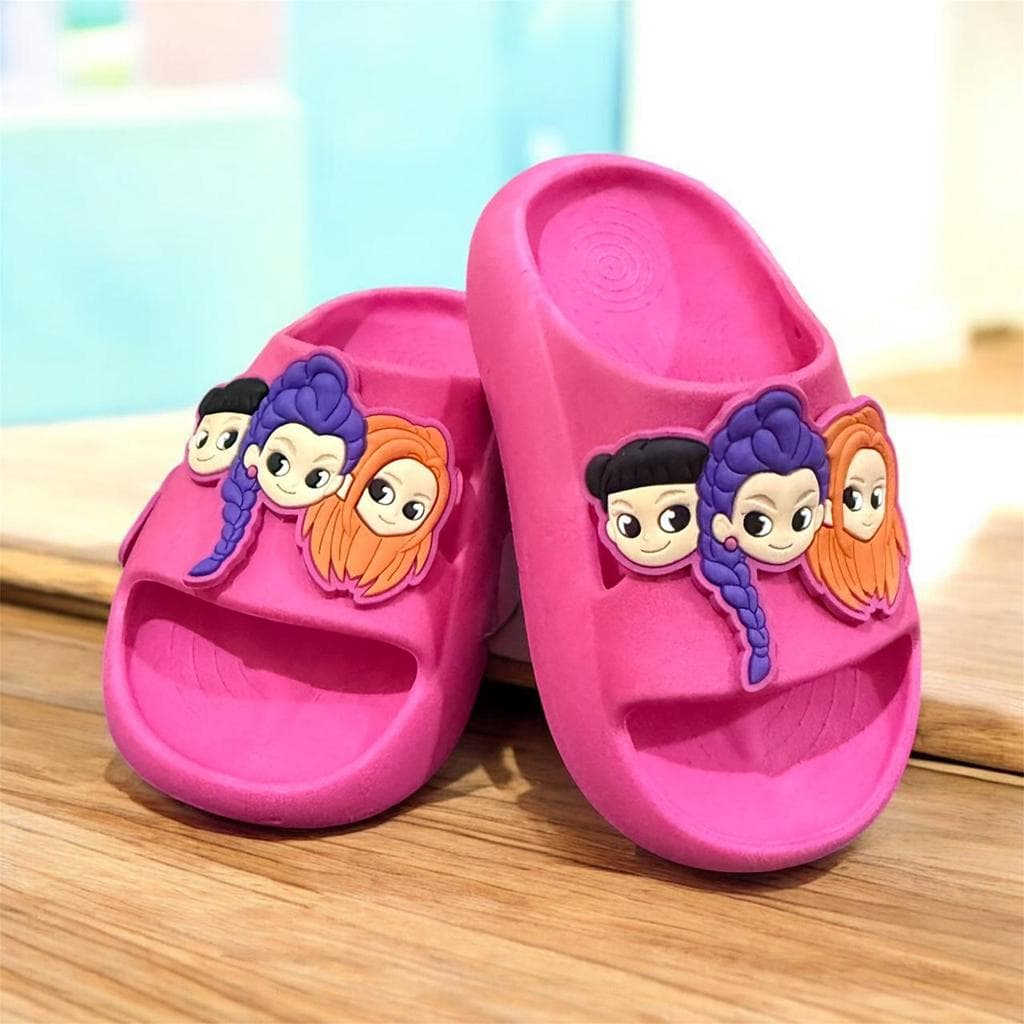 Chinelo Nuvem Infantil Menina Slide Personagens K-Pop Antiderrapante Leve Confortável Casual Dia a Dia