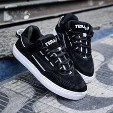 Tenis tesla tamanhos grande 44/45/46 lançamento em loja barato tamanhos grande masculino e feminino