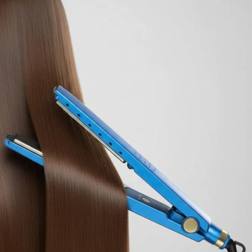 Prancha De Chapinha Cabelo Nano Titanium 450°f / 230°c Bivolt Azul-celeste 127/220v