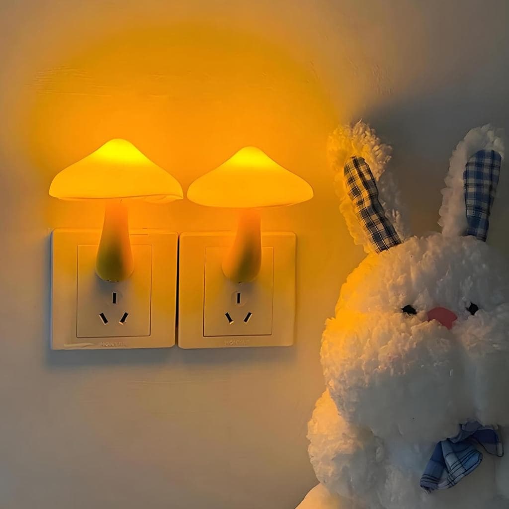 ins Cogumelo Dos Desenhos Animados LED nightlight Controle De Luz Inteligente Lâmpada De Indução Quarto Olho Alimentação