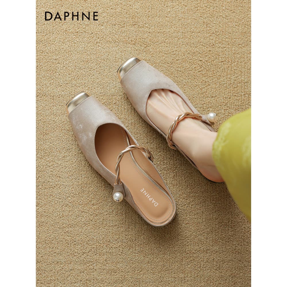 Daphne Baotou meia chinelos feminino verão 2025 novo estilo Mary Jane exterior usar sapatos únicos sandálias chinelos Mu