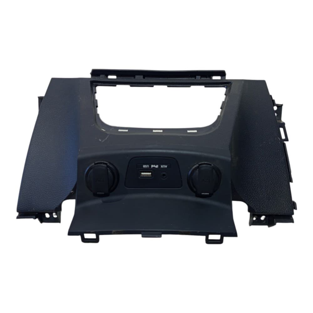 Moldura Painel Tomada Hyundai I30 1.8 12v 2013 2014 A 2016