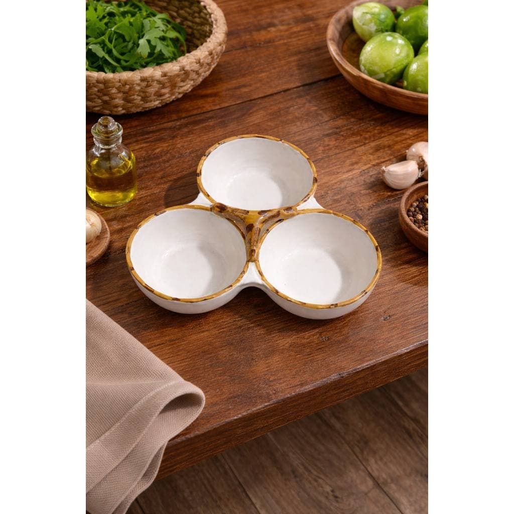 PETISQUEIRA C/ DIVISORIAS BORDA DE BAMBU - CERAMICA SCALLA