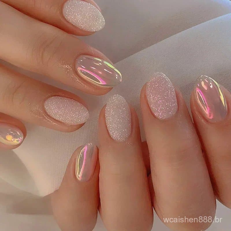 24Pcs Simples Unhas Postiças com Cola Curta Amêndoa Unhas Falsas Glitter Aurora Cabeça Redonda Completa Capa de Unhas