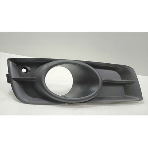 Moldura Grade Farol De Milha Esq Chevrolet Cruze 1.8 2013 Preto Esquerdo