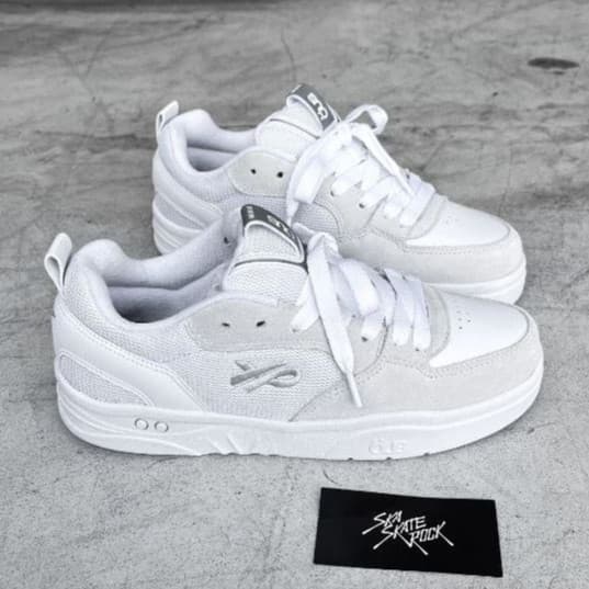 Tênis Skatista Fluente White/Grey 34 ao 43 Unissex Estiloso Disponível Promoção 2025