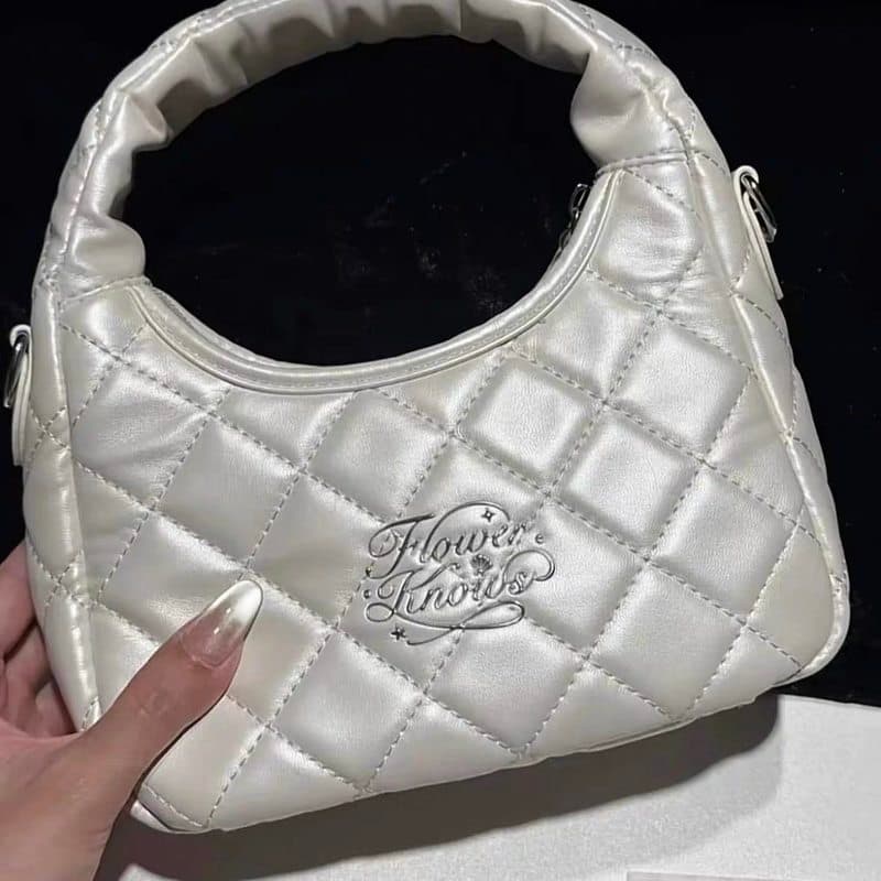 Flor Sabe 2025 Bolsa Xadrez Limitada Mini Quadrada Branca Fofa Cosmética Fashion