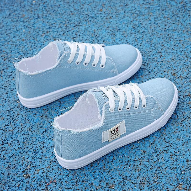 Pequenos sapatos brancos 2024 primavera verão novo estilo sapatos femininos sapatos de lona versão coreana respirável sa
